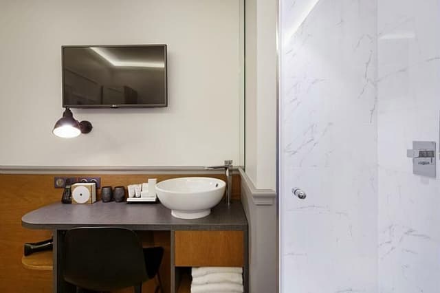 SUITE EXECUTIVE