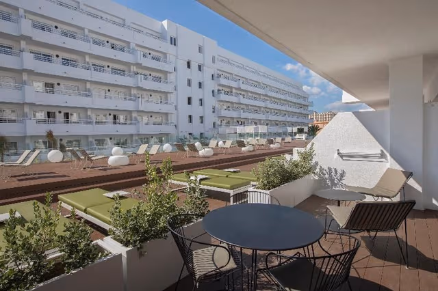APARTMENT PREMIUM