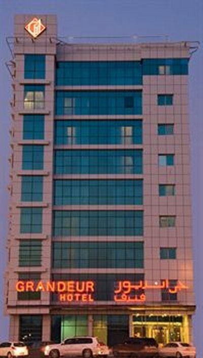 Grandeur Hotel0