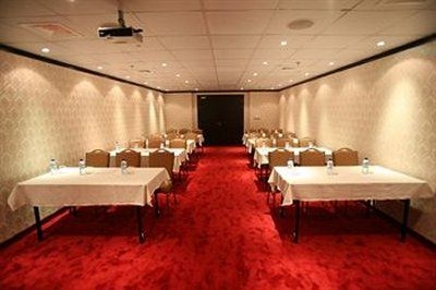 Grandeur Hotel1