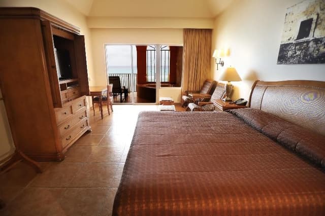 SUITE BEACH FRONT TWO BEDROOMS