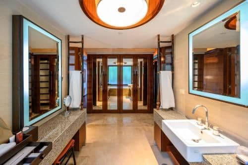 One-Bedroom Villa with Pool and Sea View