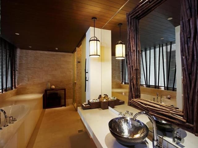 SUITE CLUB