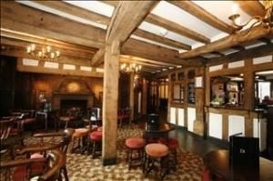 Falcon Hotel4