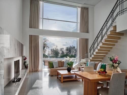 4 Bedroom Penthouse Pool Suite with Kitchen