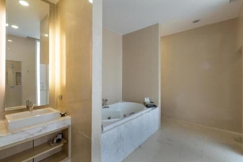4 Bedroom Pool Villa with Kitchen