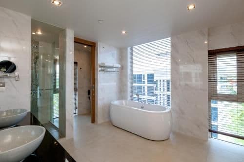 3 Bedroom Penthouse Pool Suite with Kitchen