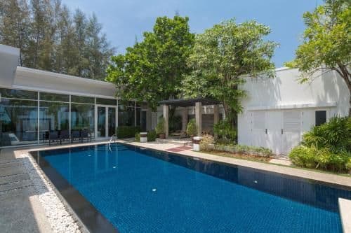 2 Bedroom Ocean Front Pool Villa with Kitchen