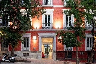 Petit Palace Santa Barbara0