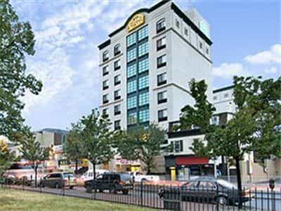 Lexington Marco La Guardia Hotel