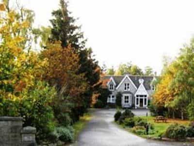 Deeside Inn Hotel