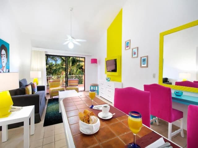 SUITE ONE BEDROOM