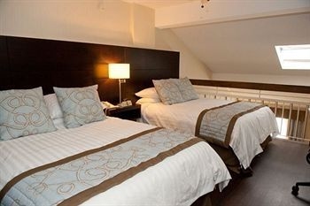 Rodd Royalty Inn0