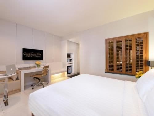 Deluxe Double or Twin Room