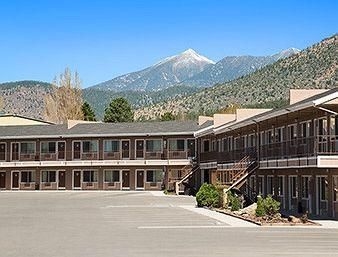 KNIGHTS INN FLAGSTAFF EAST3