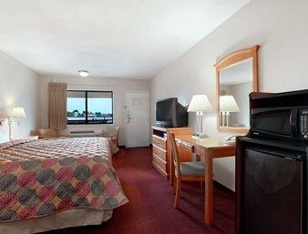 Super 8 Tempe/ASU/Airport1