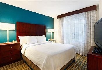 Residence Inn Phoenix4