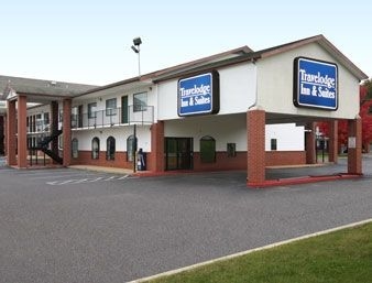 TRAVELODGE INN AND SUITES FAYETTEVILLE3