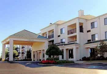 Courtyard By Marriott Bentonville