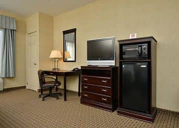 COMFORT INN & SUITES COMFORT INN & SUITES