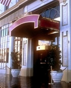 Hotel Whitcomb1