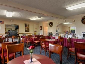 TRAVELODGE ORANGE COUNTY AIRPORT/ COSTA MESA0