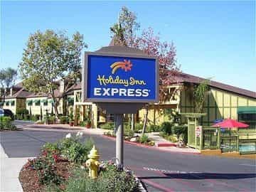 HOLIDAY INN EXPRESS SOLVANG