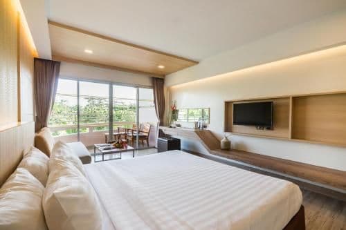 Deluxe Double or Twin Room - Ocean Building