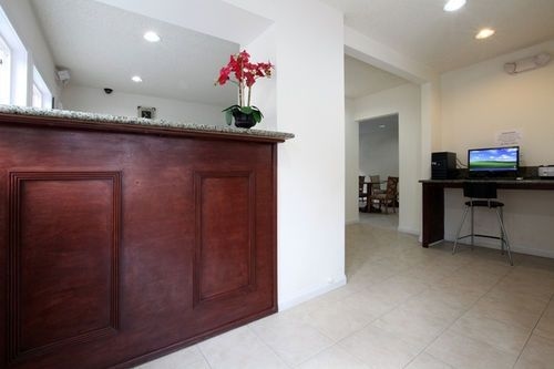 Americas Best Value Inn4