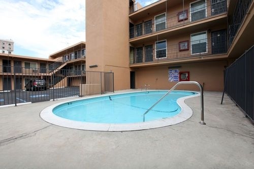 Americas Best Value Inn2
