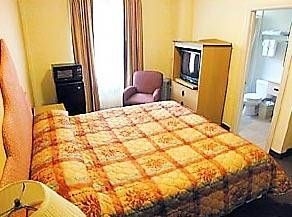 Layne Hotel3