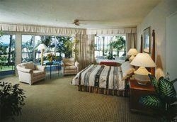 Santa Barbara Inn3
