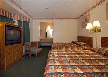 ECONO LODGE FRESNO3