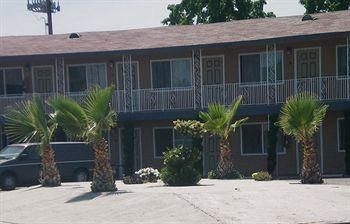 Holiday Motel4