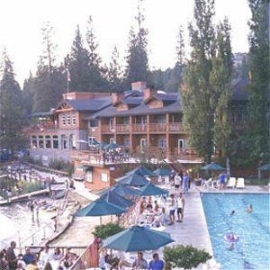 The Pines Resort & Conference Center0