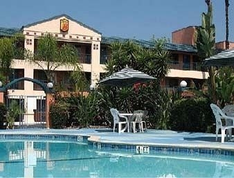 SUPER 8 PASADENA/LA AREA0