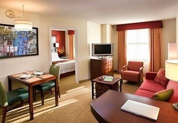 เรสซิเดนซ์อินน์ บายแมริออท เออร์ไวน์ สนามบินจอห์น (Residence Inn by Marriott Irvine John Wayne Airport)4