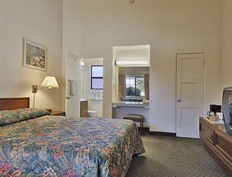 Paso Robles Travelodge3