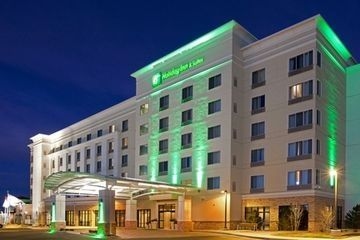 HOLIDAY INN HOTEL & SUITES DENVER AIRPORT1