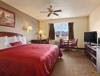 Days Inn Colorado Springs4
