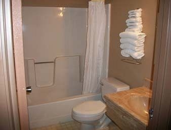 KNIGHTS INN LIMON2