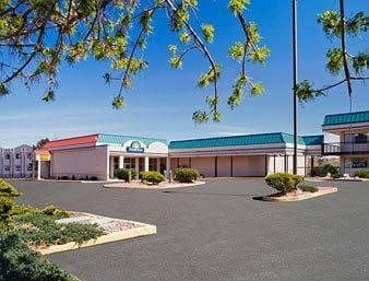 Days Inn South Circle Dr Days Inn South Circle Dr