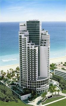 Trump Int'L Beach Resort1