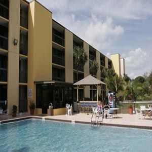 Continental Plaza0