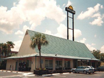 Days Inn Busch Garden North1
