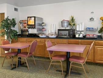 SUPER 8 DAYTONA BEACH OCEANFRONT SUPER 8 DAYTONA BEACH OCEANFRONT