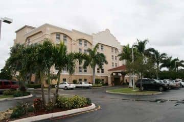 HAMPTON INN FT LAUDERDALE AIRPORT NORTH CRUISE PORT HAMPTON INN FT LAUDERDALE AIRPORT NORTH CRUISE PORT