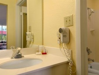 RAMADA HERITAGE PARK KISSIMMEE3