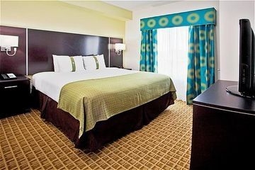 HOLIDAY INN SARASOTA-AIRPORT3