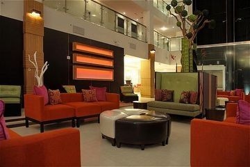 HOLIDAY INN SARASOTA-AIRPORT0